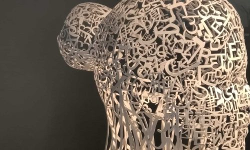 Cabeza con letras para el dia mundial del Alzheimer