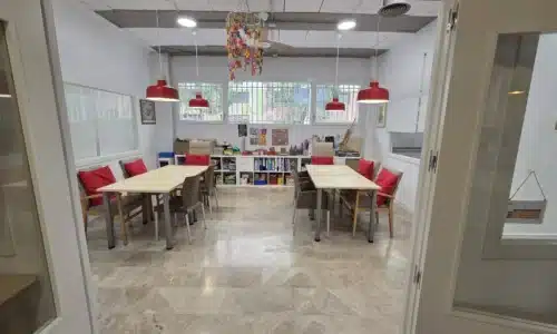 AK Sala que se transforma